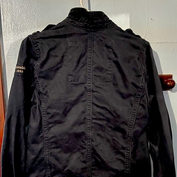 Kids Abercrombie jacket size Large - Picture 2 of 3